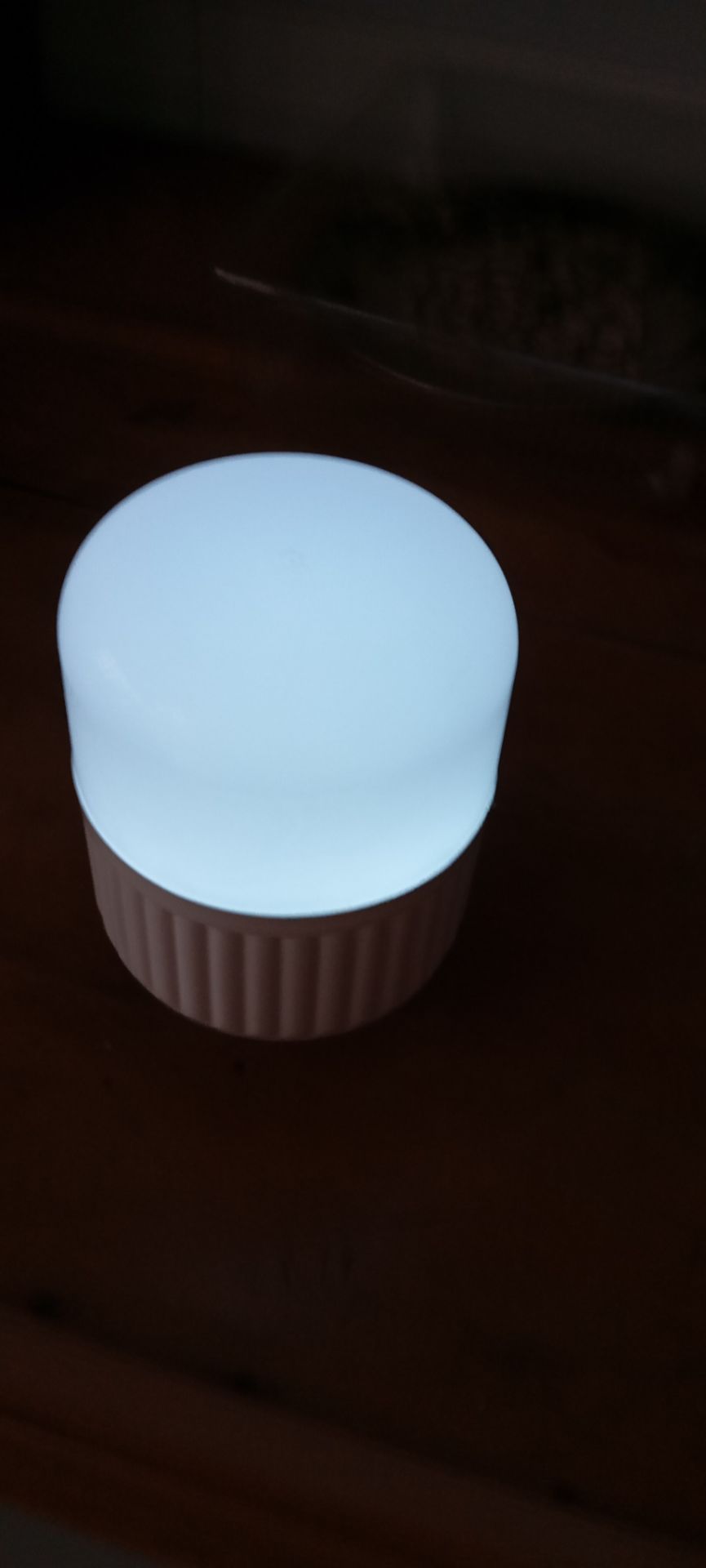 Hai sản phẩm, một hoạt động, 1 không hoạt động