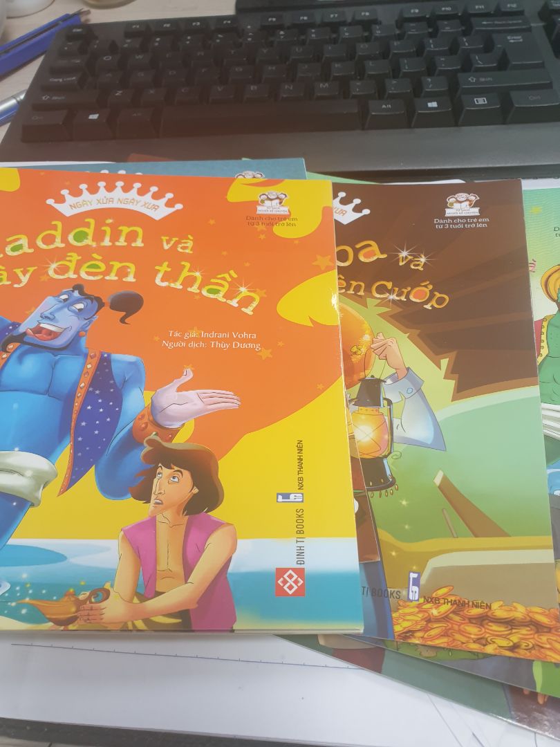 thời gian giao hàng nhanh như 1 cơn gió. sách in đẹp. mình nhận đơn rồi, thấy shop giao thừa 1 cuốn inbound PR. ha ha