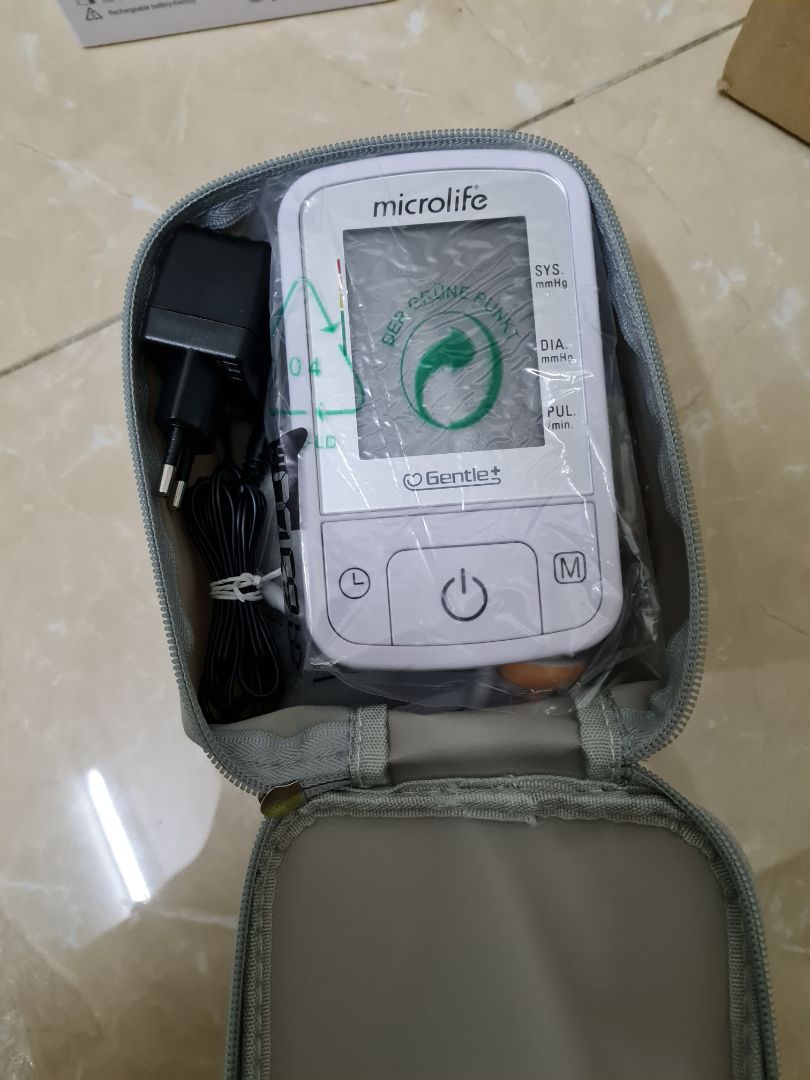 Sản phẩm đóng gói cẩn thận. Có bao bên ngoài rất đẹp. Rất ưng với máy đo huyết áp này ạ.