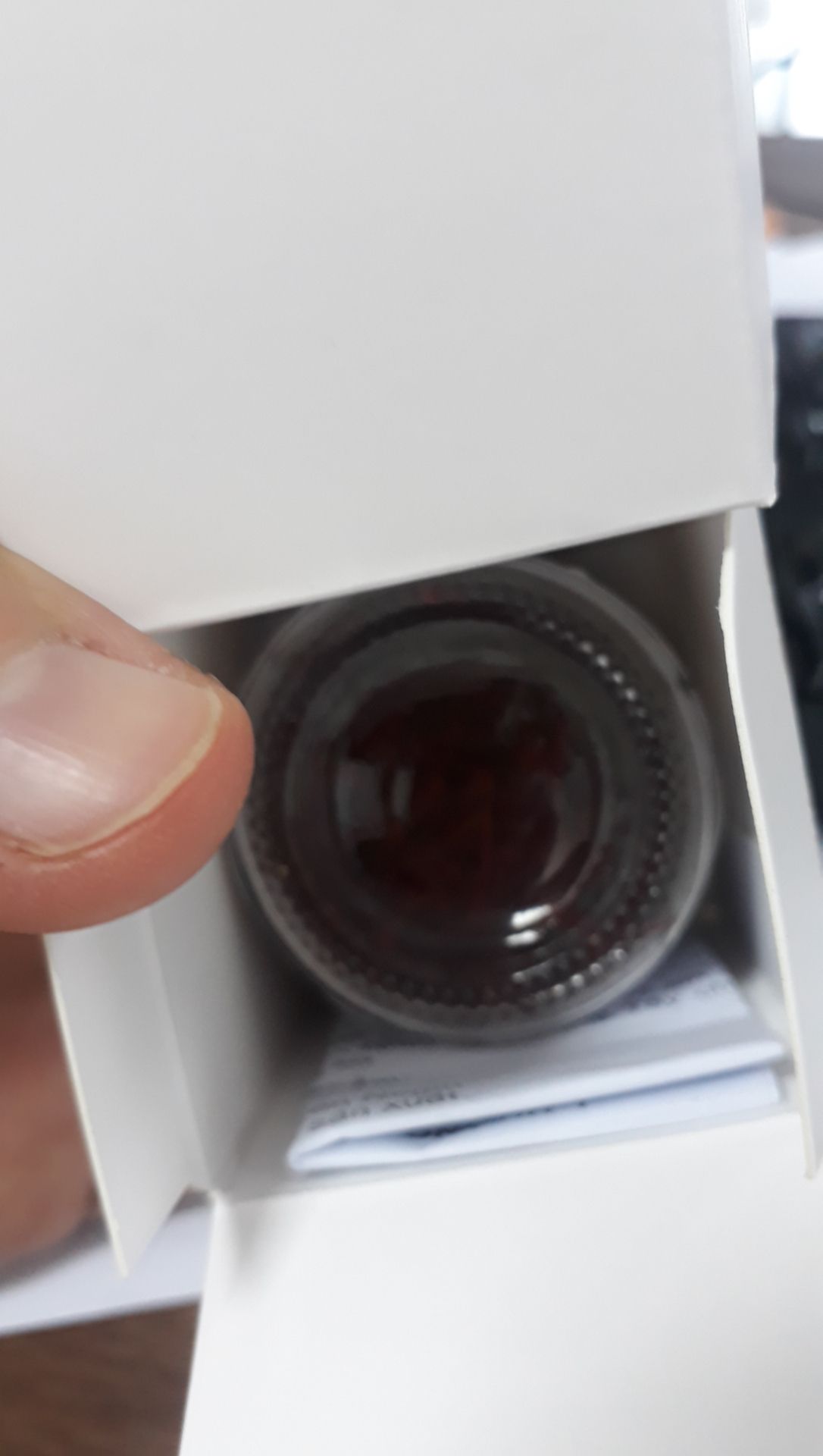 Đóng gói rất cẩn thận. Nhìn đẹp. Hộp niêm phong 1 mặt còn 1 mặt ko niêm phong nên mình mở hộp vẫn còn niêm phong ?. Chưa uống nên ko biết có hiệu quả ko. Tạm hài hòng.