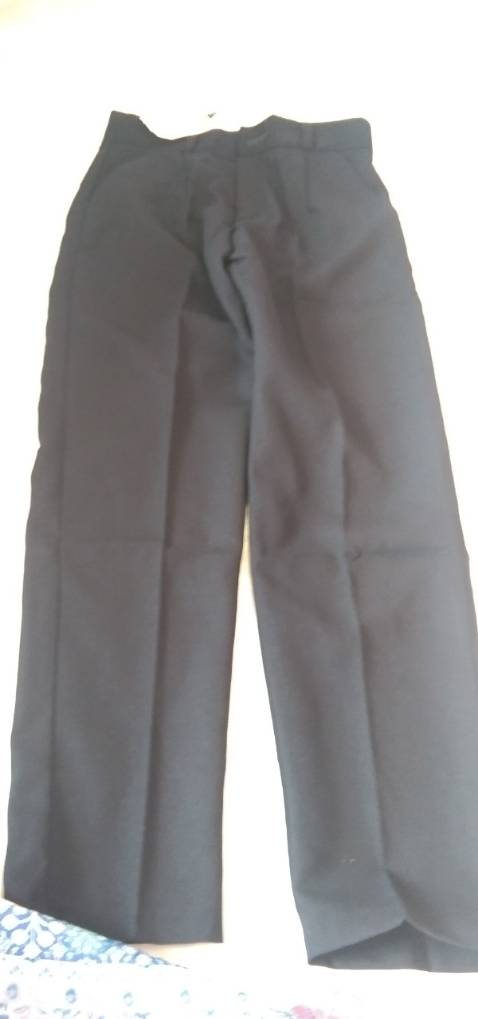 chất vải đẹp, form quần đẹp. nên mua.