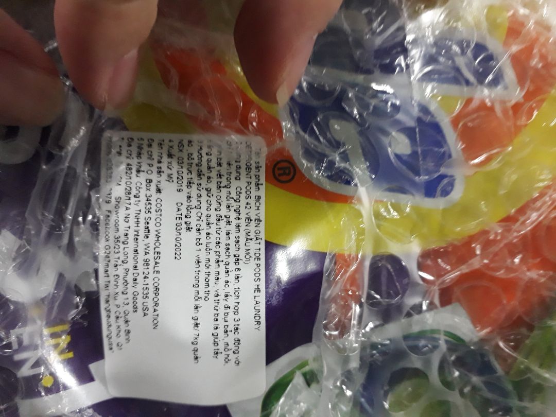 đúng là *** đảo, rõ ràng lúc đặt ghi là thùng 4 gói, mỗi gói 42 viên mà giờ sửa lại 1 thùng 42 viên ( nhận thì là 1 bịch 42 viên). tôi muốn trả lại hàng, đề nghị Tiki giải thích rõ về vấn đề này, thực sự tôi rất bực mình, một app uy tín không nên để những hành vi lập lờ như vậy được