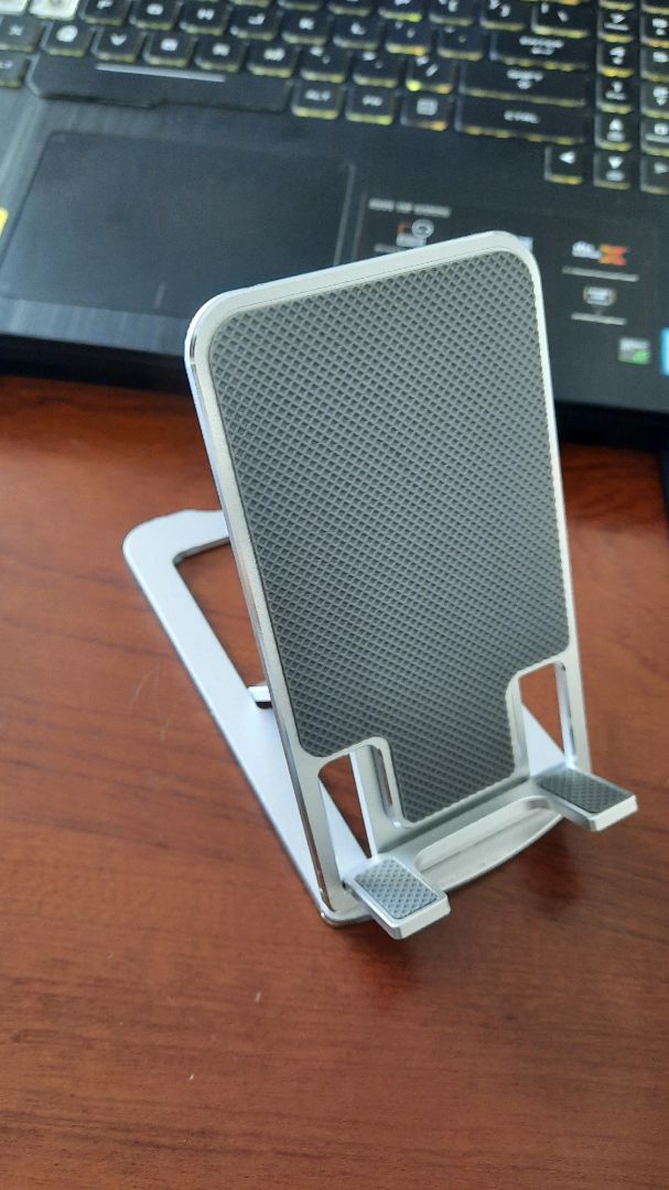 Hàng tốt, chắc chắn. Shop gói kỹ. Điểm trừ là ở chỗ khoanh tròn cà mặt bàn, làm mặt bàn bị trầy. Mong shop sẽ cải tiến sản phẩm để tốt hơn nữa.