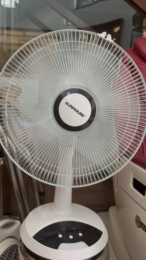 Dễ lắp, cảm nhận ban đầu thấy cũng ổn.
Tốc độ giao hàng đỉnh của chop!