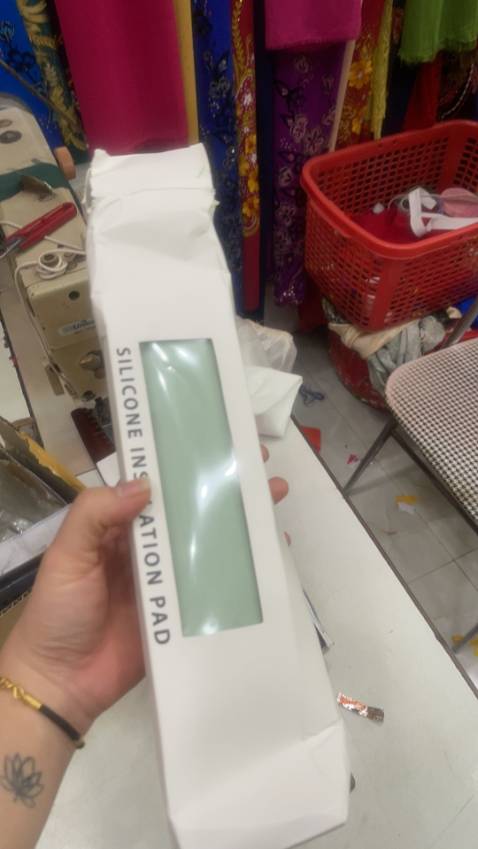 Thảm chuẩn silicone, cán chắc chắn, đẹp, lăn dễ. Nên mua mn nhé Thảm chuẩn silicone, cán chắc chắn, đẹp, lăn dễ. Nên mua mn nhé