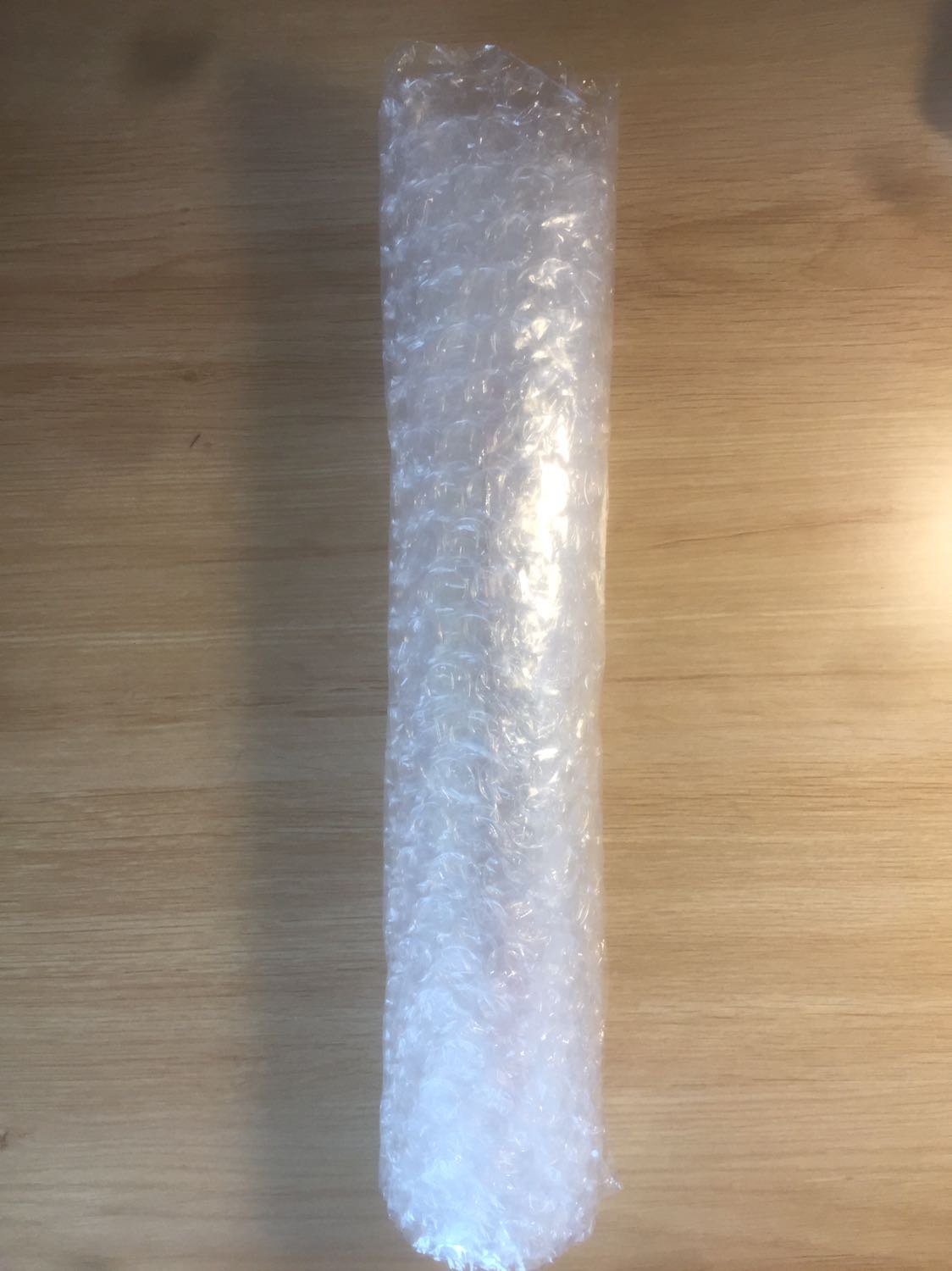 Thực sự phải nói là bút chất lượng lắm luôn ạ, kiểu dáng nhìn đẹp, cầm rất thích, bút ra mực đều và êm, giao hàng thì khỏi nói ạ, cực kỳ nhanh, xứng đáng 5s >