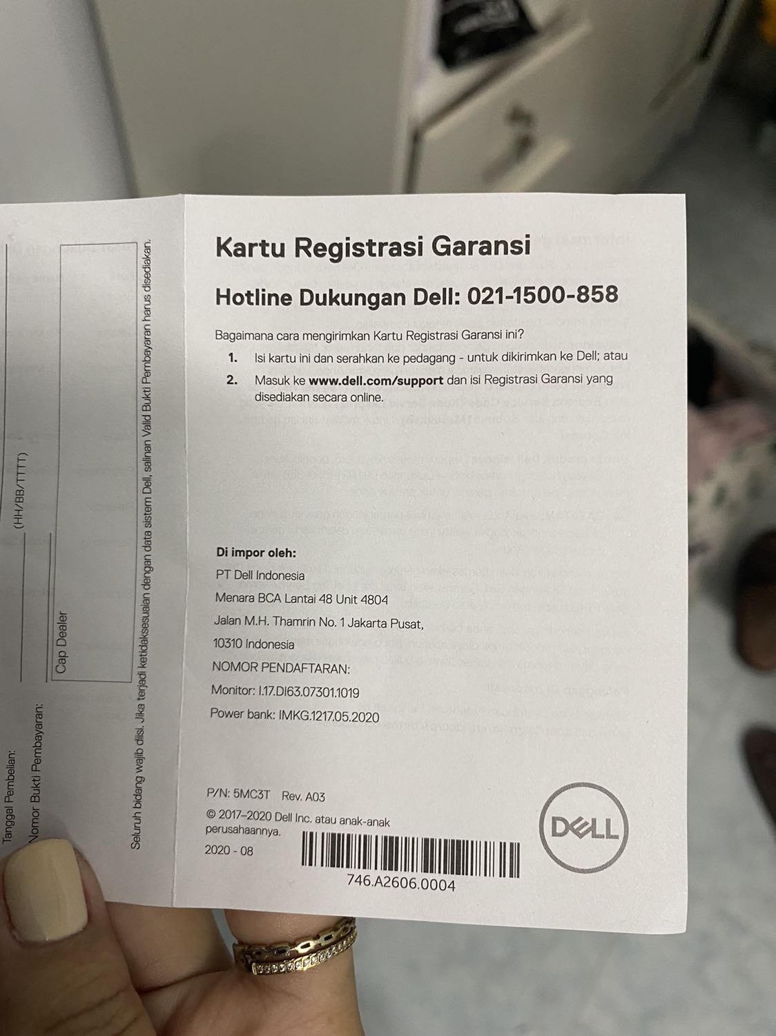 Chào shop ! Mình có mua màn hình máy Dell này gần 1 tháng. Vài ngày nay sử dụng thấy có vấn đề về màn hình, lâu lâu màn hình chớp chớp và màu màn hình không chuẩn nữa, màu màn hình bị ám trắng xanh. Mong được phản hồi và Bảo hành máy. Cảm ơn !