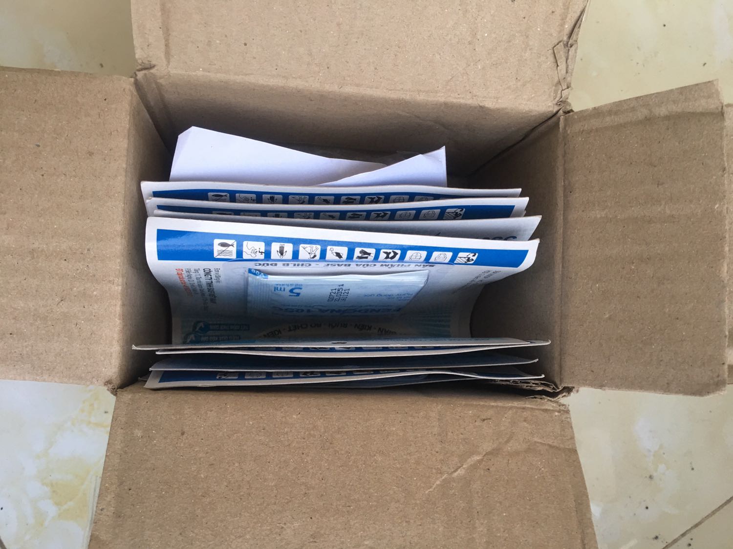 Hàng chuẩn, đủ số lượng.
Đóng gói cẩn thận. Giao hàng nhanh. Hàng chuẩn, đủ số lượng.
Đóng gói cẩn thận. Giao hàng nhanh.