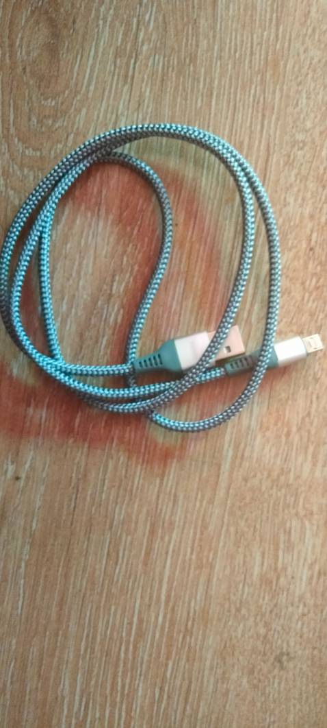 Đã nhận đc hàng rồi nha, cáp sạc bao đẹp,ko bt có bền hay ko, shipper thân thiện, sẽ ủng hộ shop dài dài