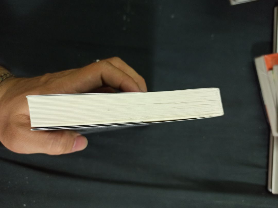 Lần đầu thấy cuốn này mình đã chọn ngay vì tên sách và hình ảnh rất cuốn hút. Ai muốn phát triển hướng brand thì có thể đọc cuốn này. Nội dung hay dễ hiểu. Tiki giao hàng nhanh, sách lại bảo quản tốt. Cho 5 sao nha.