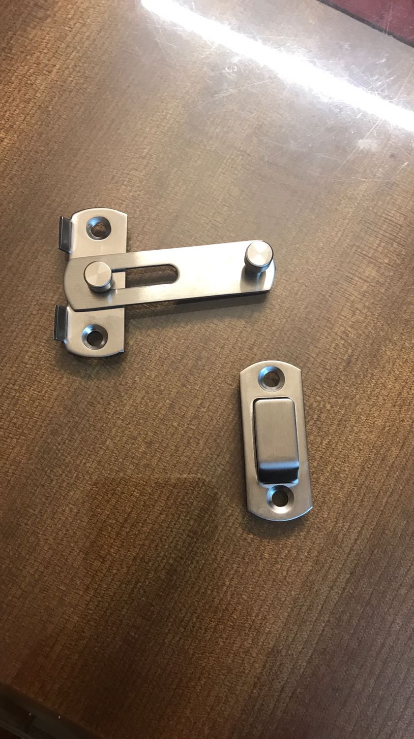 Sản phẩm đúng như trên trang bán hàng. Chu đáo khi đóng gói. 
Giao hàng chậm.