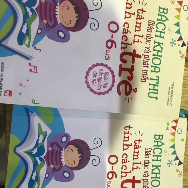 Gửi 2 quyển giống y hệt nhau trong khi mình đặt 2 quyển ở 2 giai đoạn khác nhau.1 quyển từ 0-6 và 1 quyển từ 6-12