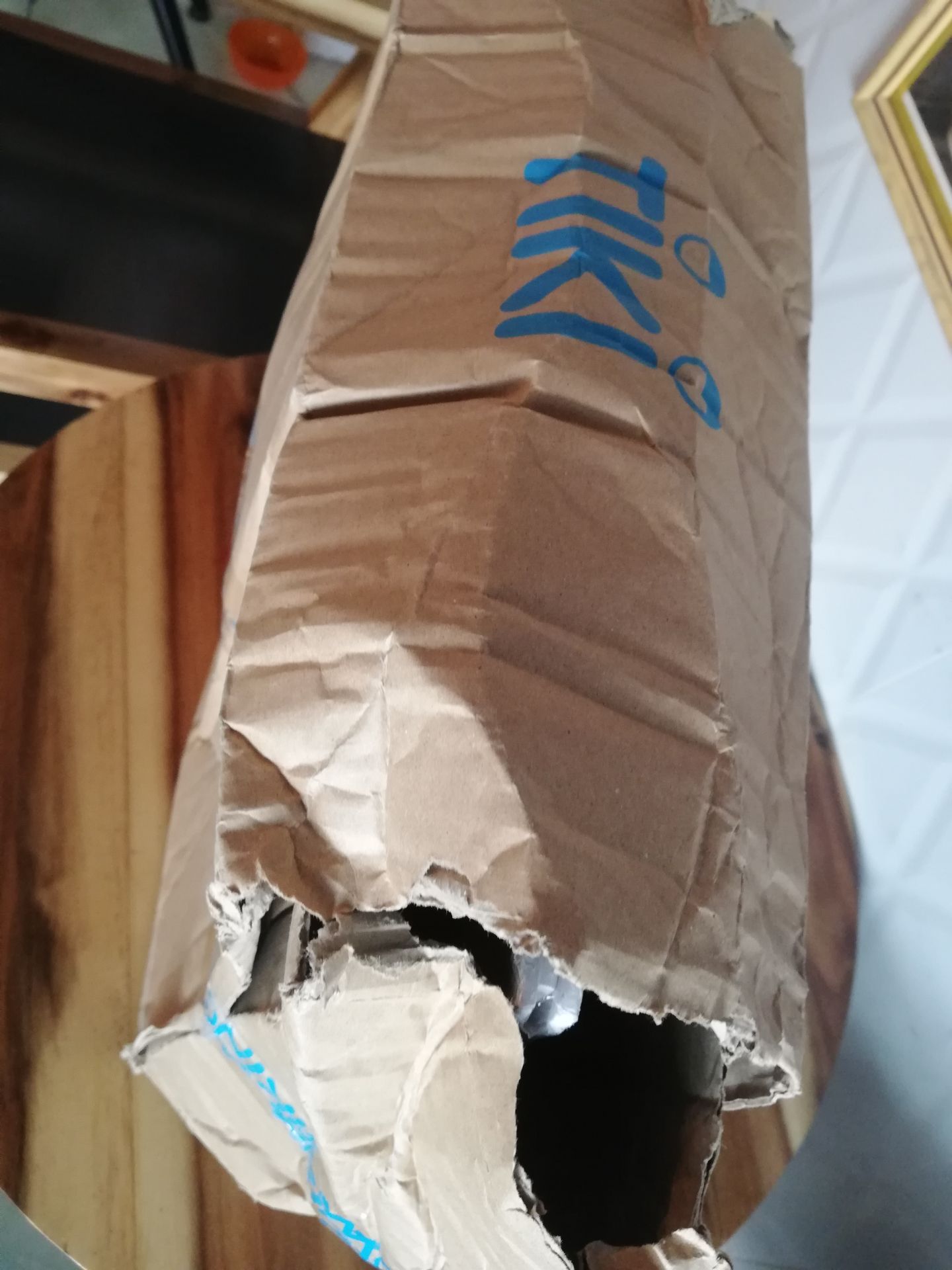 Tiki gói hàng quá chán, vô trách nhiệm