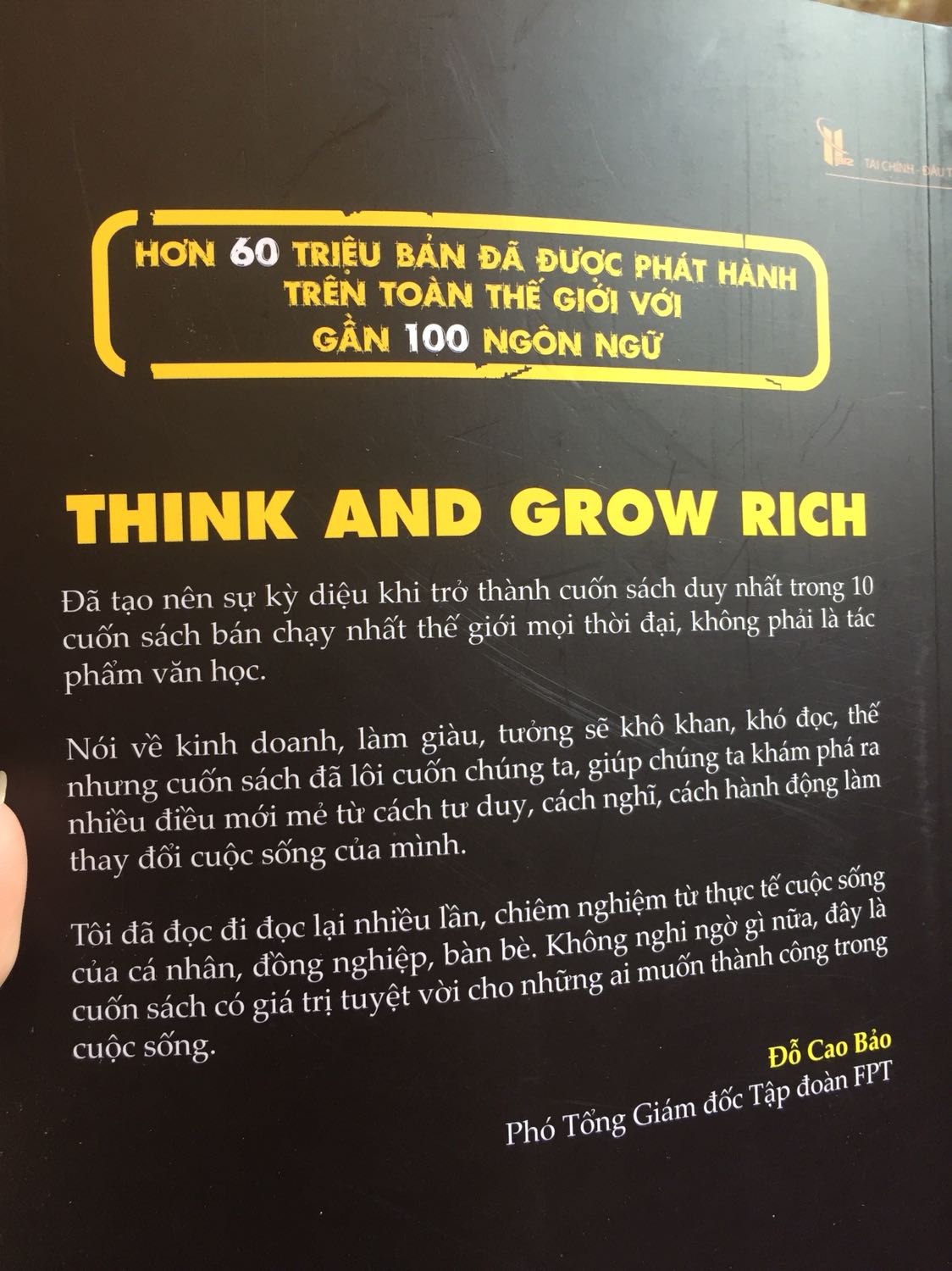 Nội dung cực kì hay mặc dù mình mới chỉ đọc được vài chục trang nhưng phần sau của sách hơi bị nát và có trang còn bị bẩn