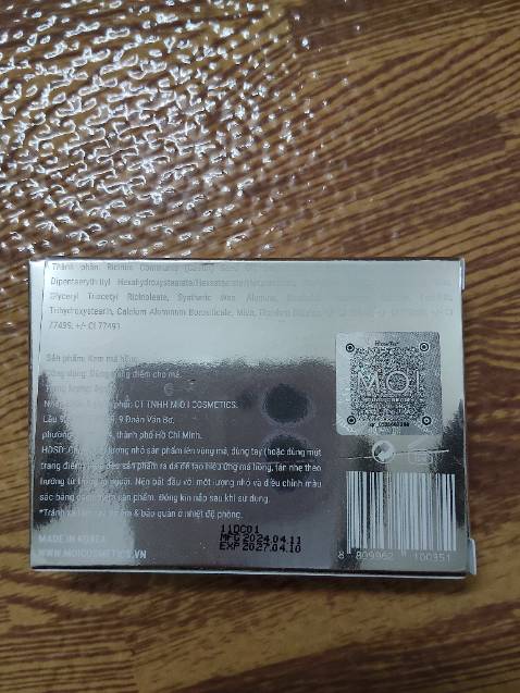 Hinh thức đẹp. Kem dễ tán.