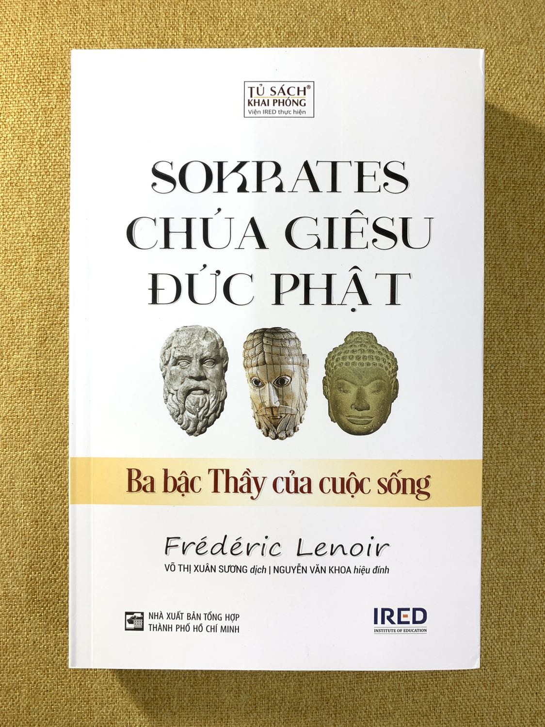 Đóng gói sản phẩm khá, giao hàng ổn. Sách mới, cứng cáp, còn nguyên bọc. Chất giấy láng mịn, nội dung thú vị, thả 5⭐️ Đóng gói sản phẩm khá, giao hàng ổn. Sách mới, cứng cáp, còn nguyên bọc. Chất giấy láng mịn, nội dung thú vị, thả 5⭐️