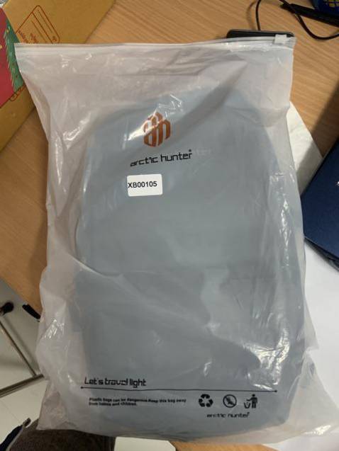 Túi đẹp, dày dặn, sang,r ất chất lượng, cũng phải thôi mà,  đeo vô lên dáng cực.
Shop chăm sóc khách hàng rất tốt, giao hàng nhanh chóng