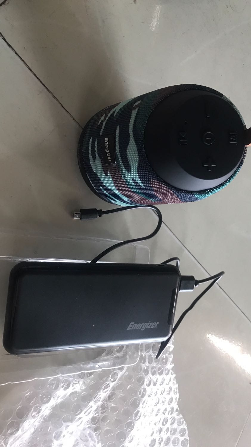 Sp ngon và chất lượng. 
Chuẩn chính hãng
Chỉ mỗi bên giao hàng vận chuyển làm cấn móp thùng hàng nhìn rất xót.
Có quay cả clip nữa mà tiki ko có cho up clip nên chỉ có mỗi cái ảnh chụp lại đưa xốp để nói với bên vận chuyển lần sau cẩn thận hơn với mấy mạtw hàng loại điện tử. 
Minh chỉ có góp ý thế thôi
Lần sau sẽ còn ủng hộ shop nữa nhé