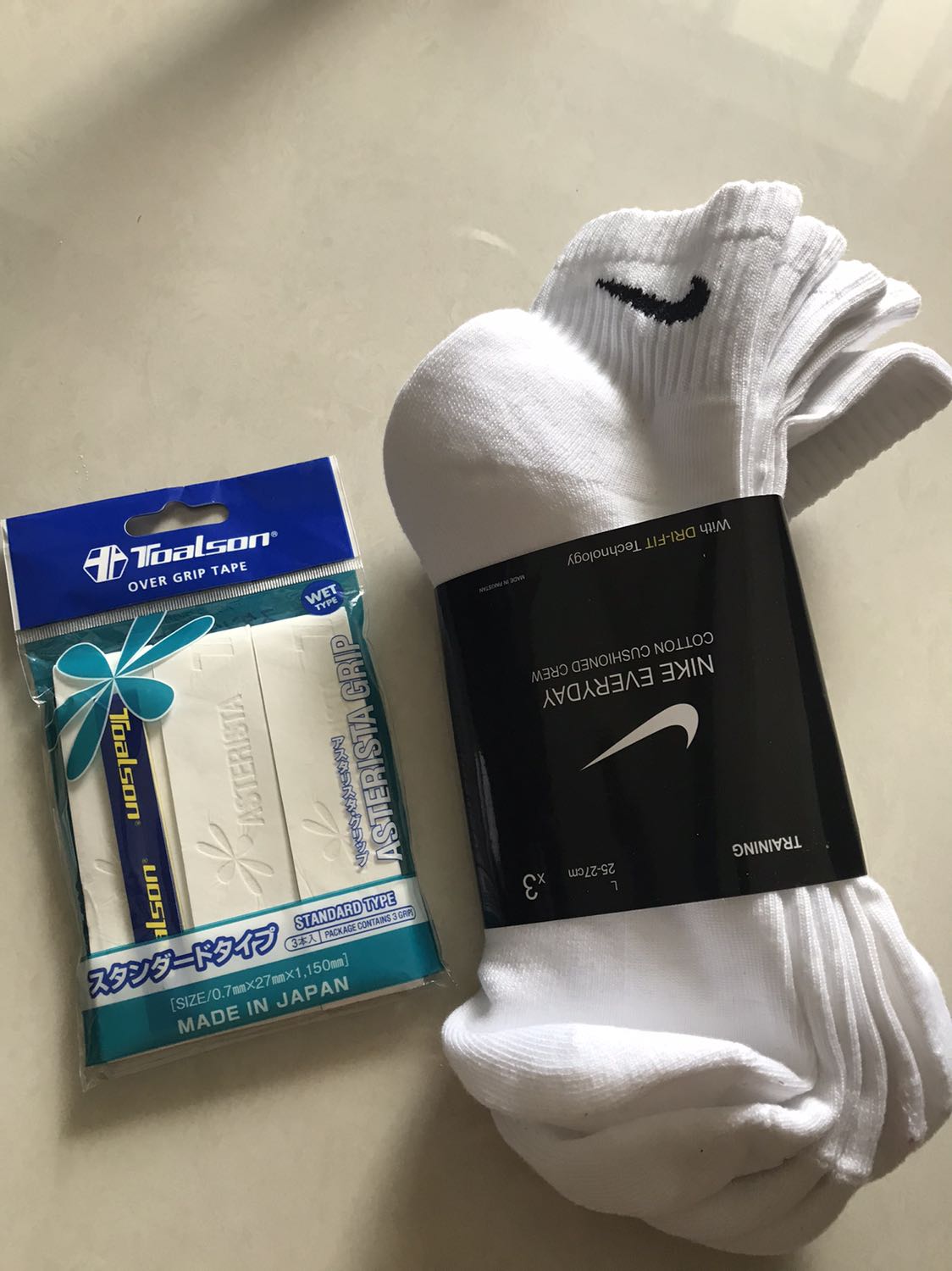 Vớ dày và đẹp.
Dây quấn dày, bám tốt.
Chất lượng rất tốt Vớ dày và đẹp.
Dây quấn dày, bám tốt.
Chất lượng rất tốt