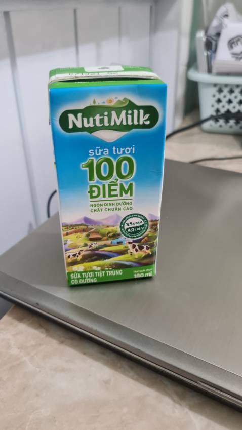 Sữa có đường cho tụi nhỏ, nhưng mà mình thử vẫn ngon nha, tuyệt lắm