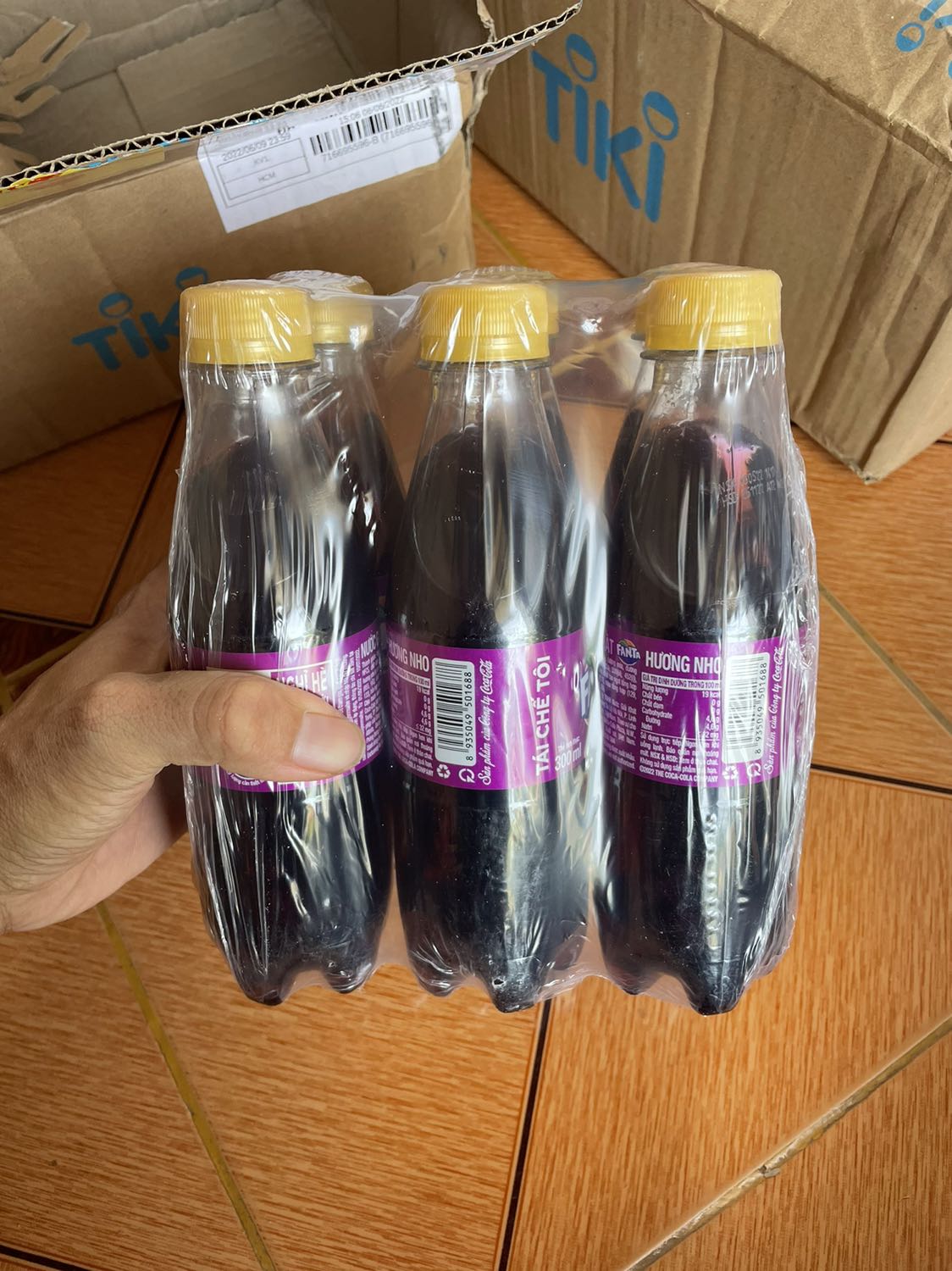 Sản phẩm oke lắm, giao hàng đóng gói cũng nhanh, nước uống thì cũng hợp. Ngon dễ uống.
