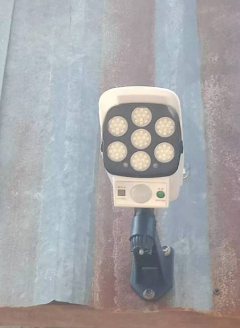 Đèn sáng tốt, cảm biến nhạy, giả cảm ổn áp phết đó, nên mua nhé mn