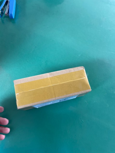 Hôm trc mua một lần xịt khử mùi thấy thơm quái h xài hết rồi h mua thêm lần 2