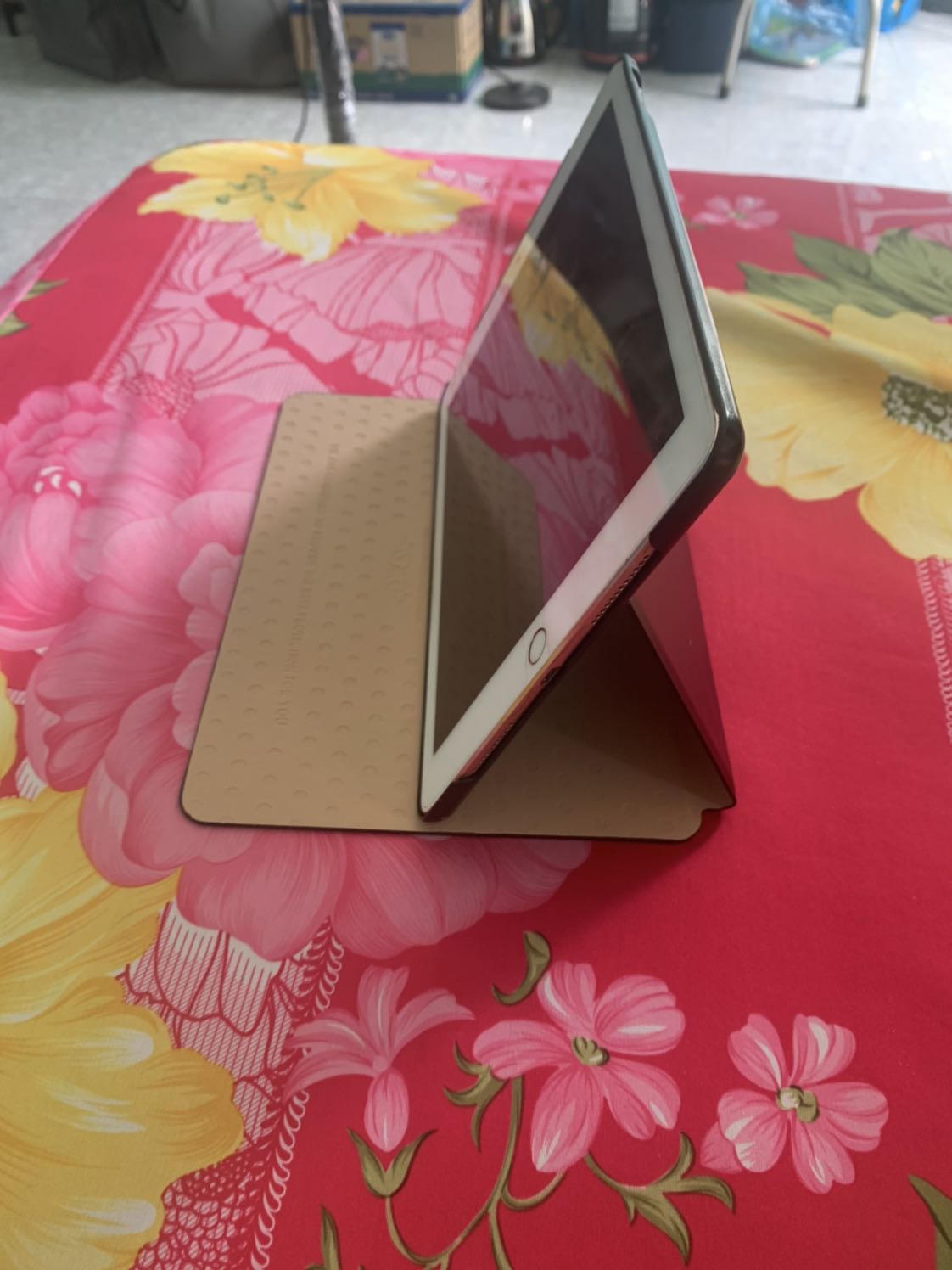 hàng chuẩn như hình,ốp vừa ipad pro 9.7.rất hài lòng,amazing good jobs