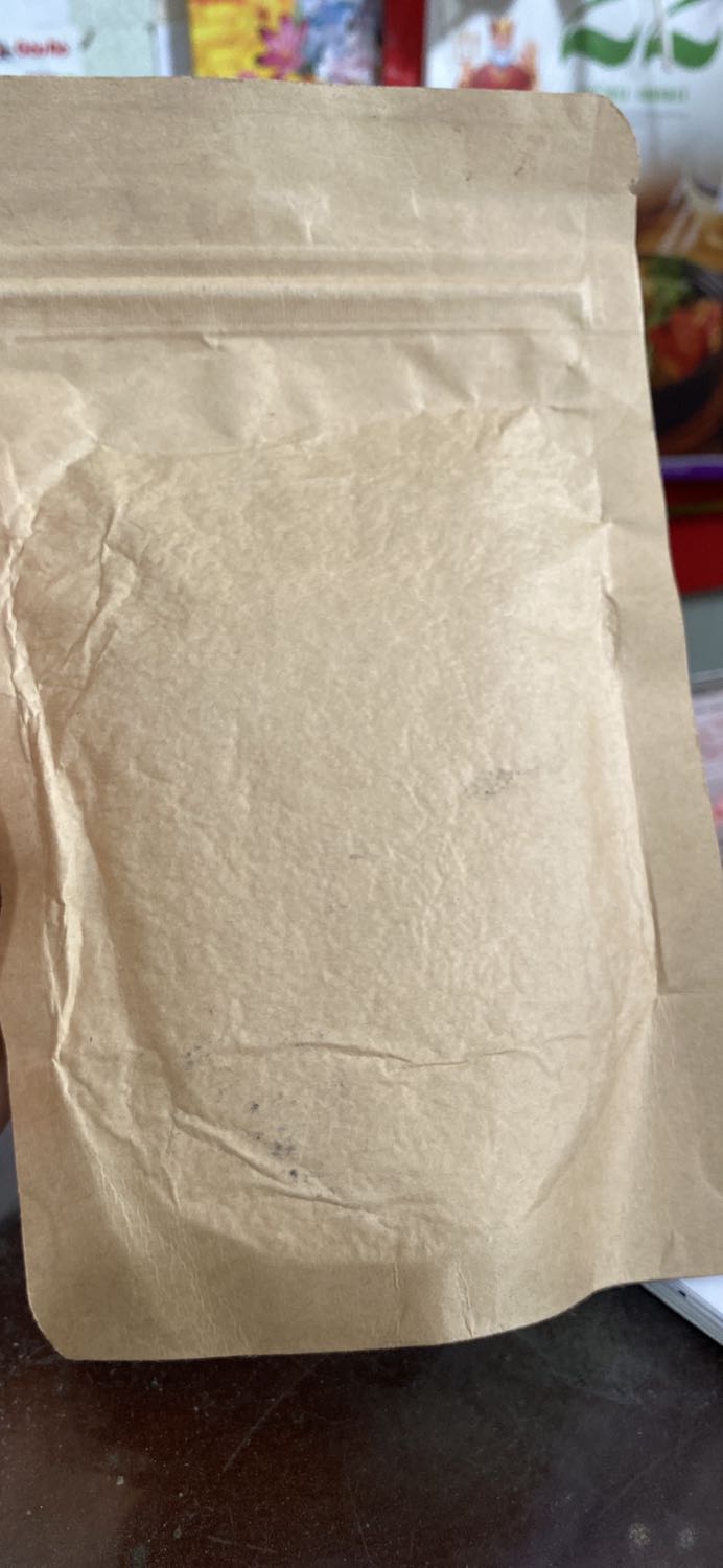 Hàng hư cứng ngắt vẫn gửi cho khách Hàng hư cứng ngắt vẫn gửi cho khách