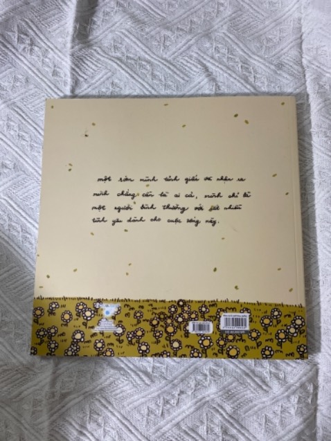 Cuốn sách với những hình ảnh dễ thương để bạn có thể thoả sức tô vẽ màu sắc. Bạn sẽ cảm thấy thoải mái và dễ chịu hơn. Cuốn sách với những dòng chữ ngắn ngắn, với những điều dễ thương. Chất lượng giấy và bìa rất tốt.