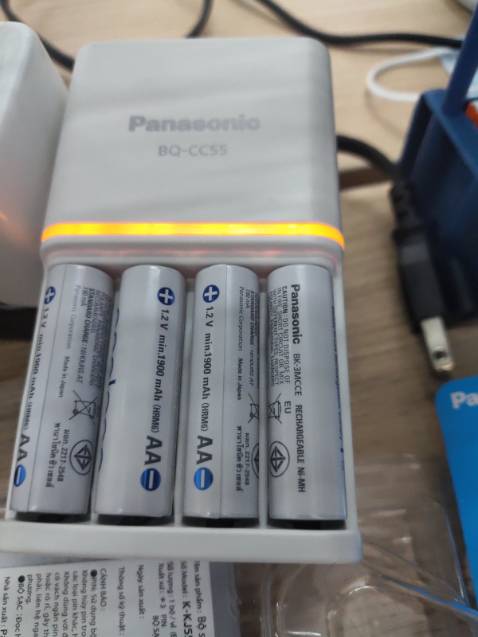 Hàng giao nhanh, đóng gói cẩn thận. đúng như mô tả. chất lượng thì mình mới đang sạc, dùng 1 thời gian sau mới có đánh giá đúng được.