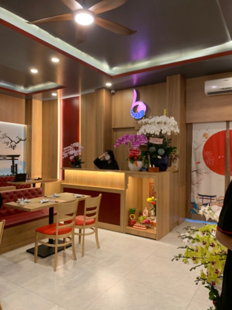 Hàng đẹp mà mua về chưa lắp vì ko biết cách lắp,tưởng có giấy hướng dẫn nhưng ko hề có nên vẫn để góc bàn