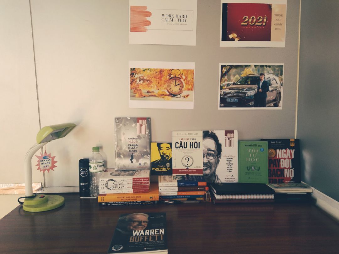 Sách rất đẹp. Nội dung thì quá sát thực và tuyệt vời. Cá nhân mình yêu thích TS Alan Phan do đó, đối với sách của Ông mình rất trân trọng và biết ơn khi có cơ hội được sở hữu và học hỏi từ đây.
Cảm ơn Happy Live và Tiki vẫn duy trì những tài sản của Thầy Alan đến tận bây giờ. Respect.