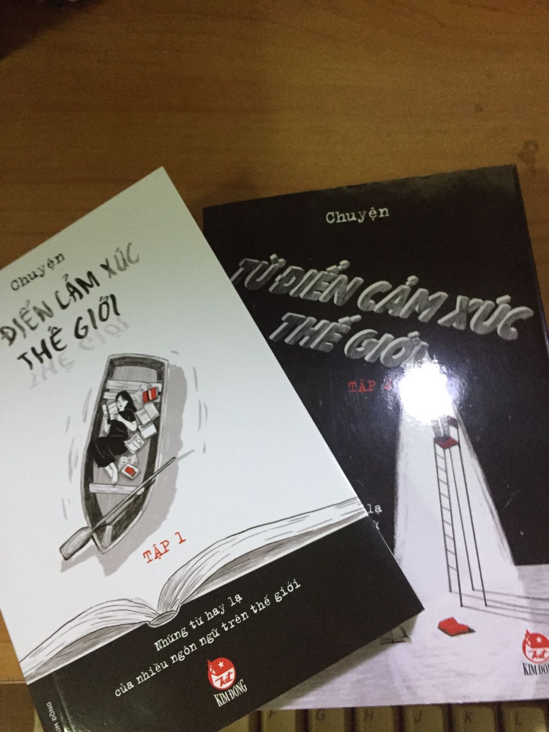 Giúp mình biết thêm nhiều từ vựng hay, muốn mua từ 2 năm trước rồi mac giờ mới mua được. Có bọc sách, sách mới không bị bẩn