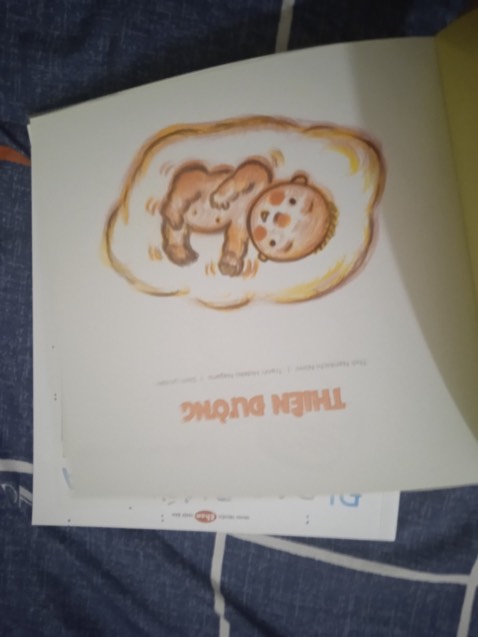 Lúc đầu đọc quyển này bé ko hứng thú lắm nhưng đọc mấy lần bé lại mê nha