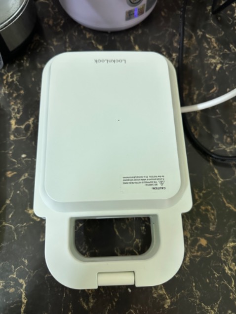 máy dùng ổn áp lắm nha
Mà sao không thấy tặng máy vắt cam vậy shop ơi, complain nha