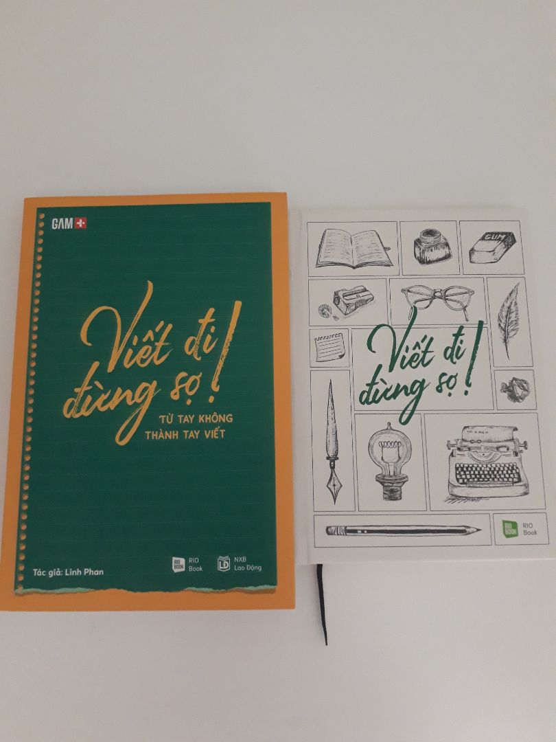 Giấy dày dặn, khổ sách y chang sách giáo khoa (cũng đúng thôi vì trong này nhiều bài học giá trị lắm). Được tặng kèm quyển sổ viết rất hay, bìa cứng, chất giấy xịn, 80 trang đầu là các bài tập viết, những trang trắng tinh còn lại thì để mình tự viết những chủ đề mình muốn thể hiện. Sách rất đáng mua để học hỏi.