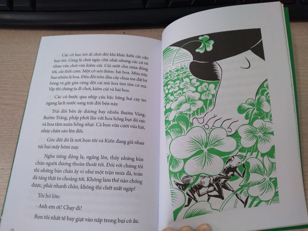 Đặt sách ở Tiki thực sự rất yên tâm luôn. Đóng gói cẩn thận, giao hàng sách. Sách đẹp, nội dung của Dế Mèn phiêu lưu ký thì quá kinh điển rồi nên mk không nói về nội dung nữa. Sách thực sự rất đáng mua, giá cũng rẻ nữa🥰