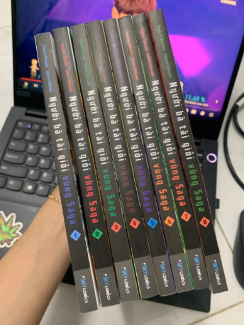 Lúc mua mình không để ý và không biết là truyện tranh, khi mở ra thấy là truyện tranh thì mình tiếc tiền thiệt nhưng mà sau khi đọc xong thì mình thấy số tiền bỏ ra là xứng đáng. Truyện rất dễ thương mà qua đó mình còn thấy được những bài học rất nhân văn nha. Nên mình mua từ tập 1-8 luôn nè 🧚🏼‍♂️