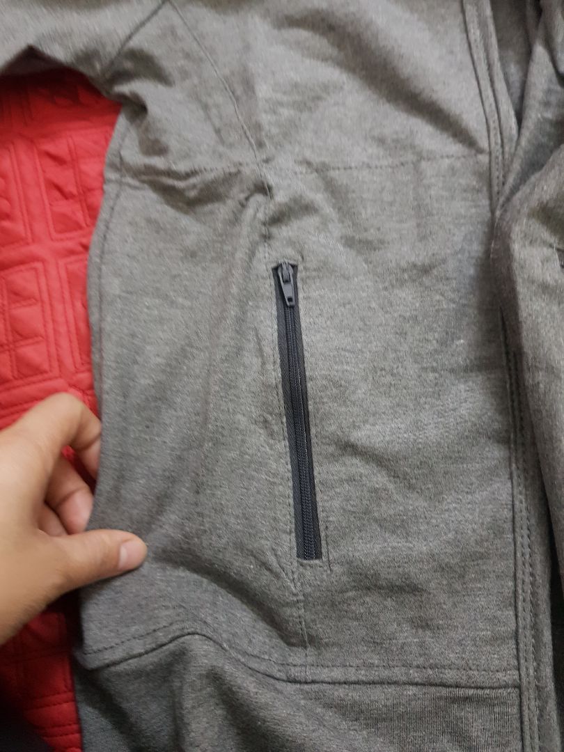 chất lượng tuyệt vời. fom hơi nhỏ lấy sz L mà 48kg mặc trật ?