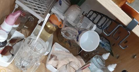 Mua về nhưng không sử dụng được do thanh yếu.Nên khi treo cốc thanh nẹp bị troải k giữ được cốc.