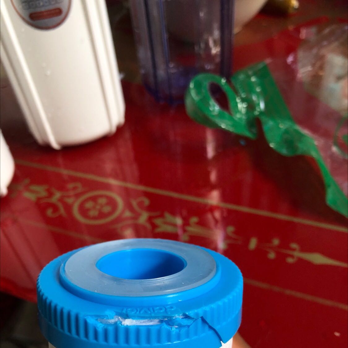 Sáng nay thay lõi mở bao bì phát hiện bị vỡ vòng nhựa Sáng nay thay lõi mở bao bì phát hiện bị vỡ vòng nhựa