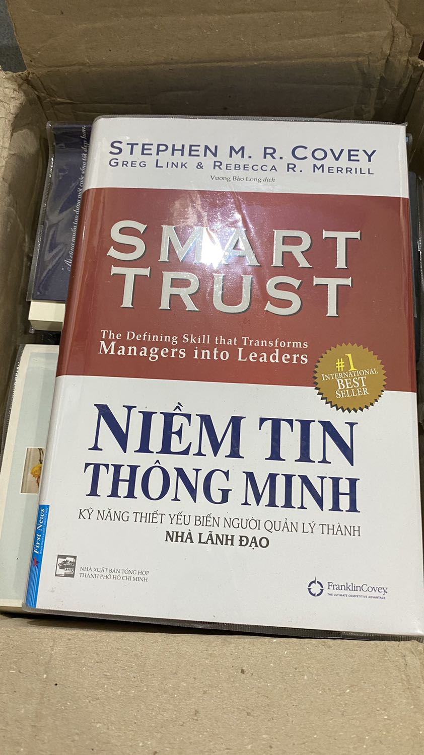 Về đóng gói, giao hàng và hình thức sách thì hoàn toàn hài lòng. Tiki Trading ?