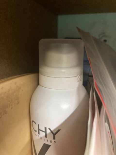 Cấp ẩm tốt, làm dịu mát da, nhiều nên xịt hơi phun sương