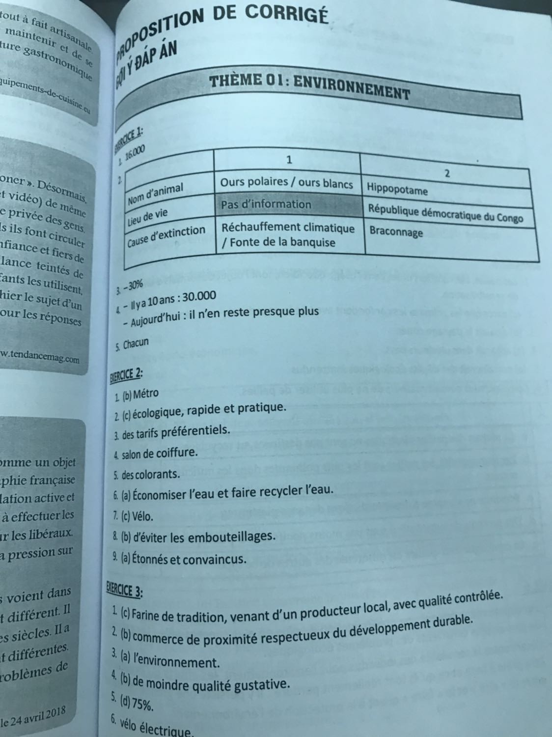 Một cuốn sách rất đáng để mua❤️
Có file nghe QR rất tiện lợi cho bạn nào không tiện nghe bằng CD, sách rất đẹp, có cả đáp án phần nghe rõ ràng?