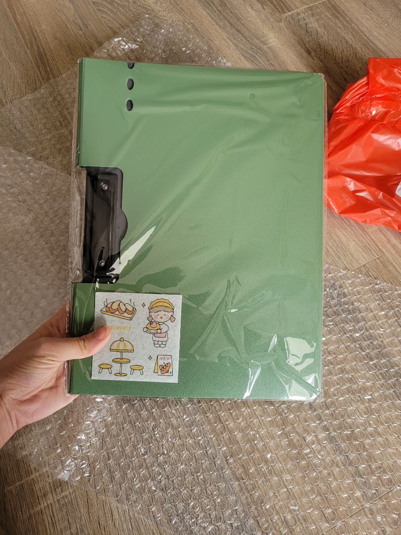 sp đẹp, đóng gói cẩn thận, đc tặng thêm miếng dán cute