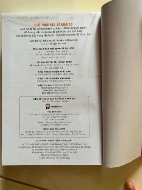 Giao đúng giờ, hộp nguyên vẹn. Nhưng sách có vết bẩn lớn. Nội dung đơn giản, dễ hiểu, dễ thực hiện.