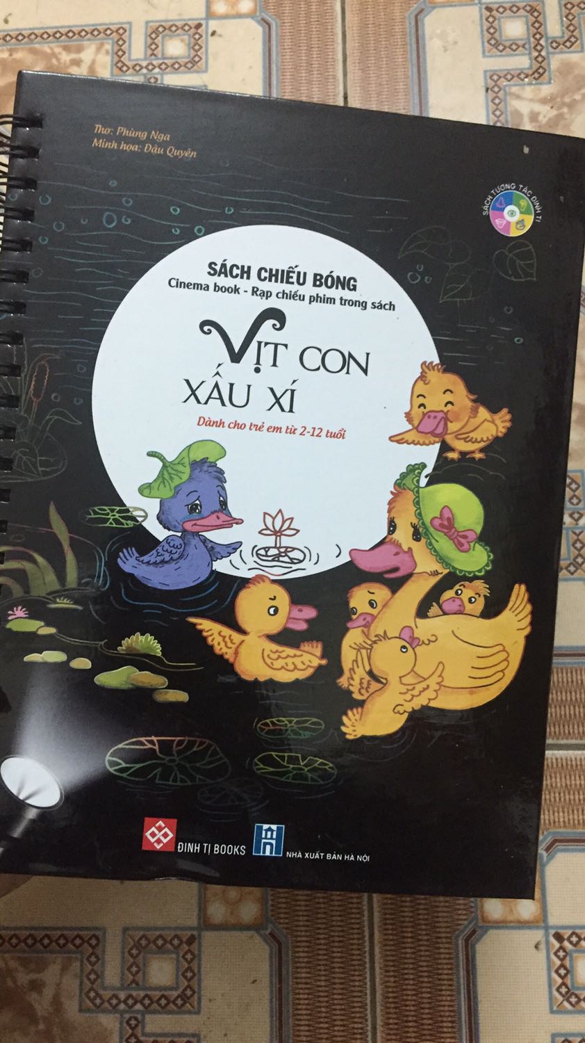 Giao hàng nhanh. Đóng gói cẩn thận, nhưng không có đèn pin ạ