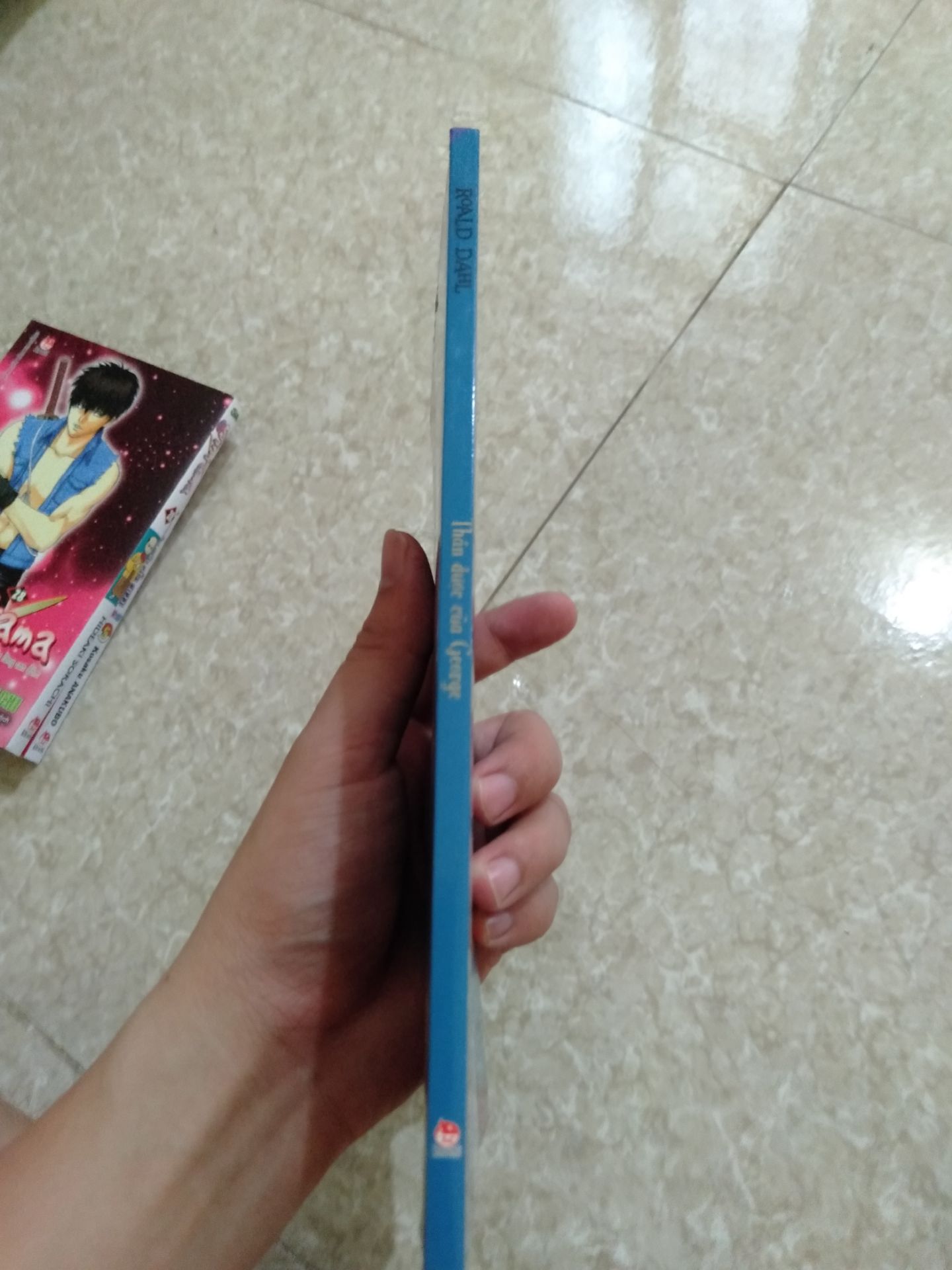 chất lượng sách khá tốt ,nội dung khá hay, sách không bị móp bị rách hay hỏng gáy, mong tiki phát huy