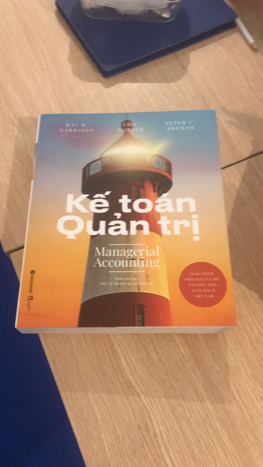 Sách đẹp đóng gói đẹp, vô cùng hài lòng. Nếu được tặng thêm đánh dấu trang thì còn tuyệt vời hơn nữa